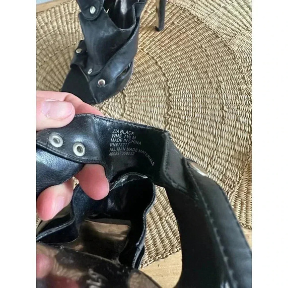 Apt 9 Women’s size 7.5M black heels - Picture 7 of 8